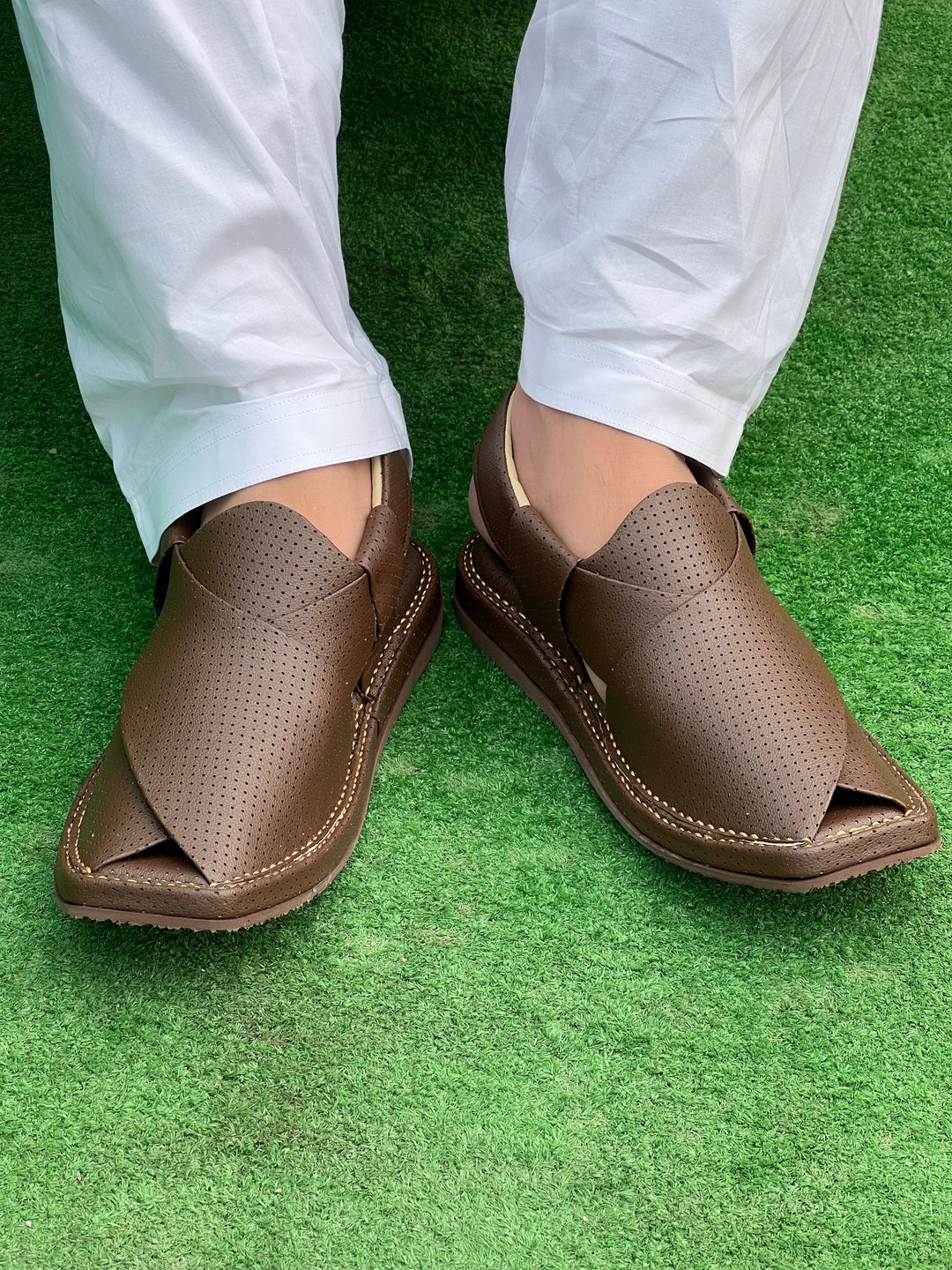 Kaptan Medicated Chappal Chocolate