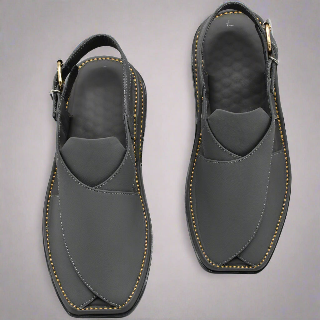 Pihno  Black Zardari chappal