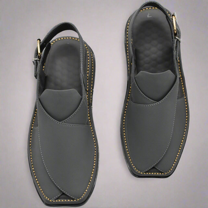 Pihno  Black Zardari chappal