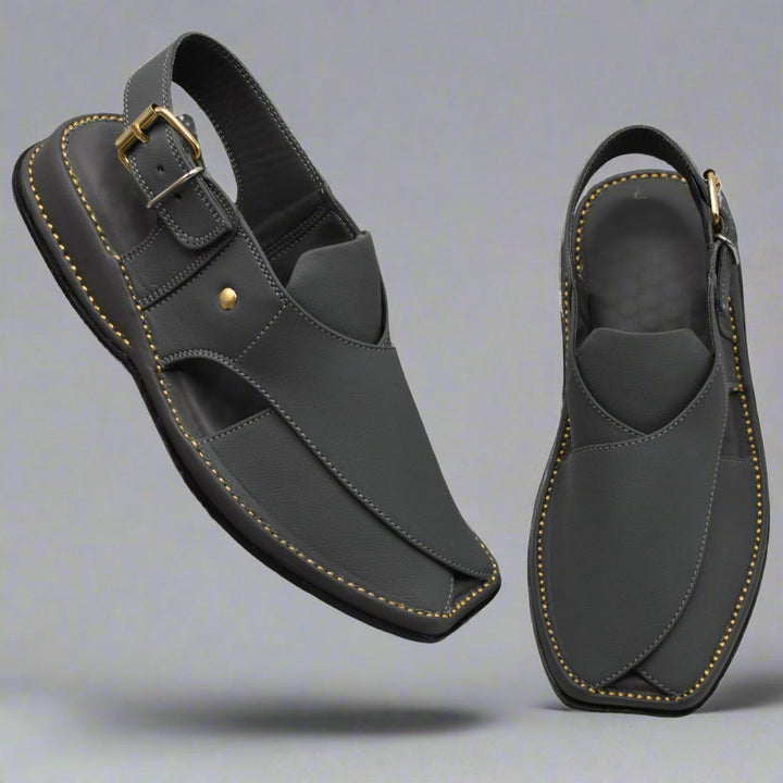 Pihno  Black Zardari chappal