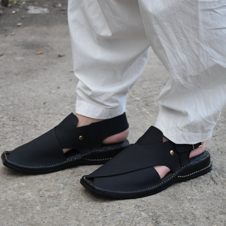 Pihno  light Brown Zardari chappal