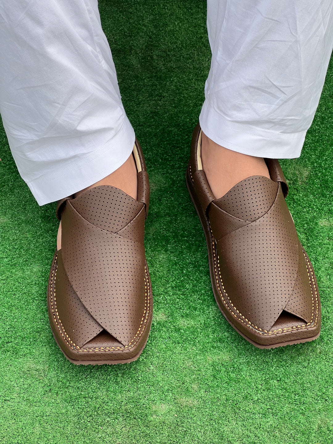 Kaptan Medicated Chappal Chocolate