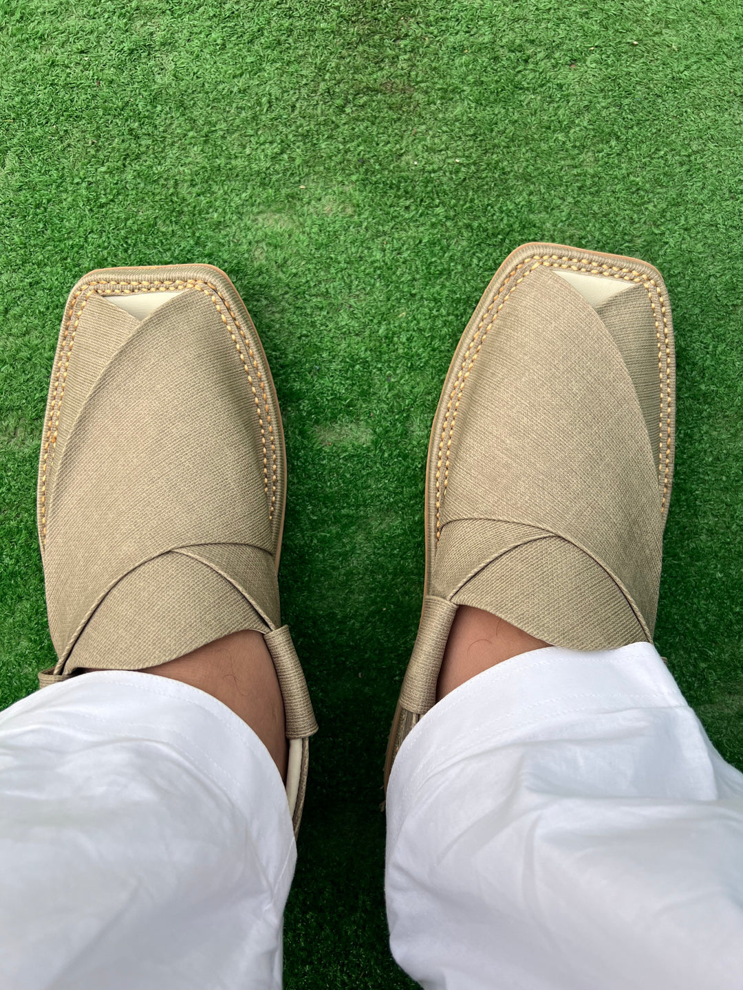 Kaptan Medicated Chappal Grey Fabric Texture