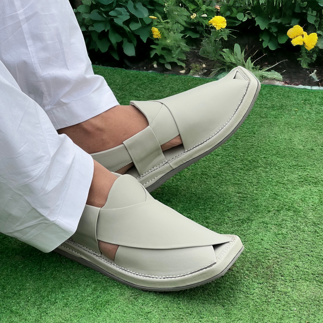 Kaptan Medicated Chappal White
