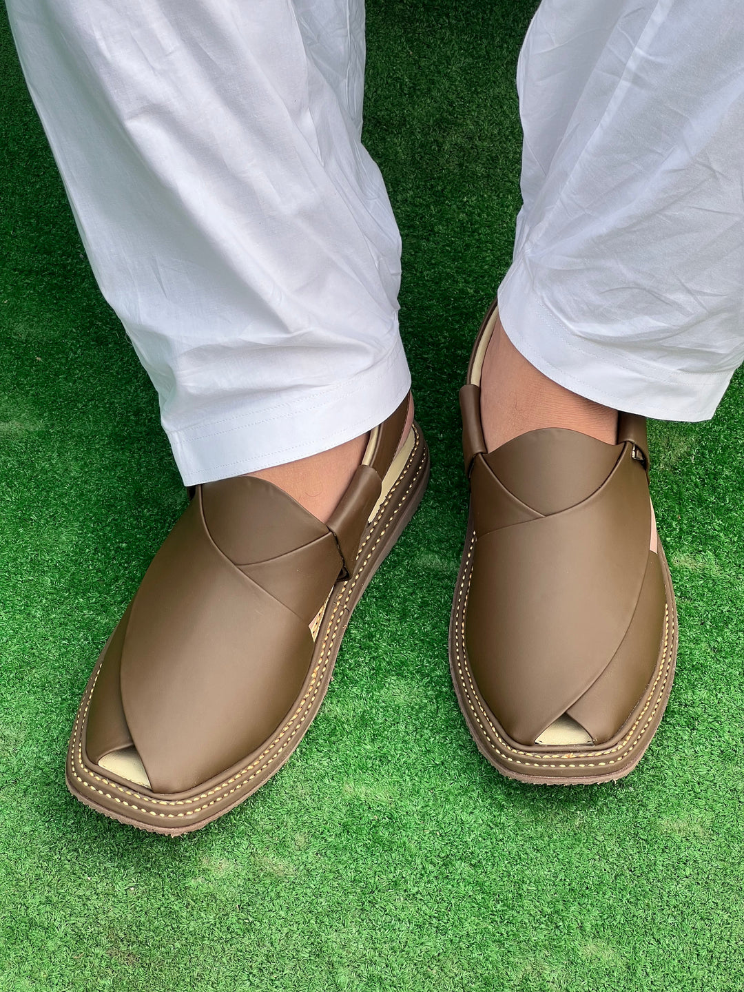 Kaptan Medicated Chappal Chocolate