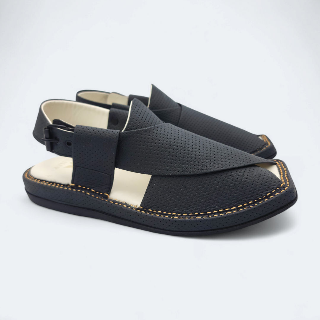 Kaptan Medicated Chappal Dotted Black